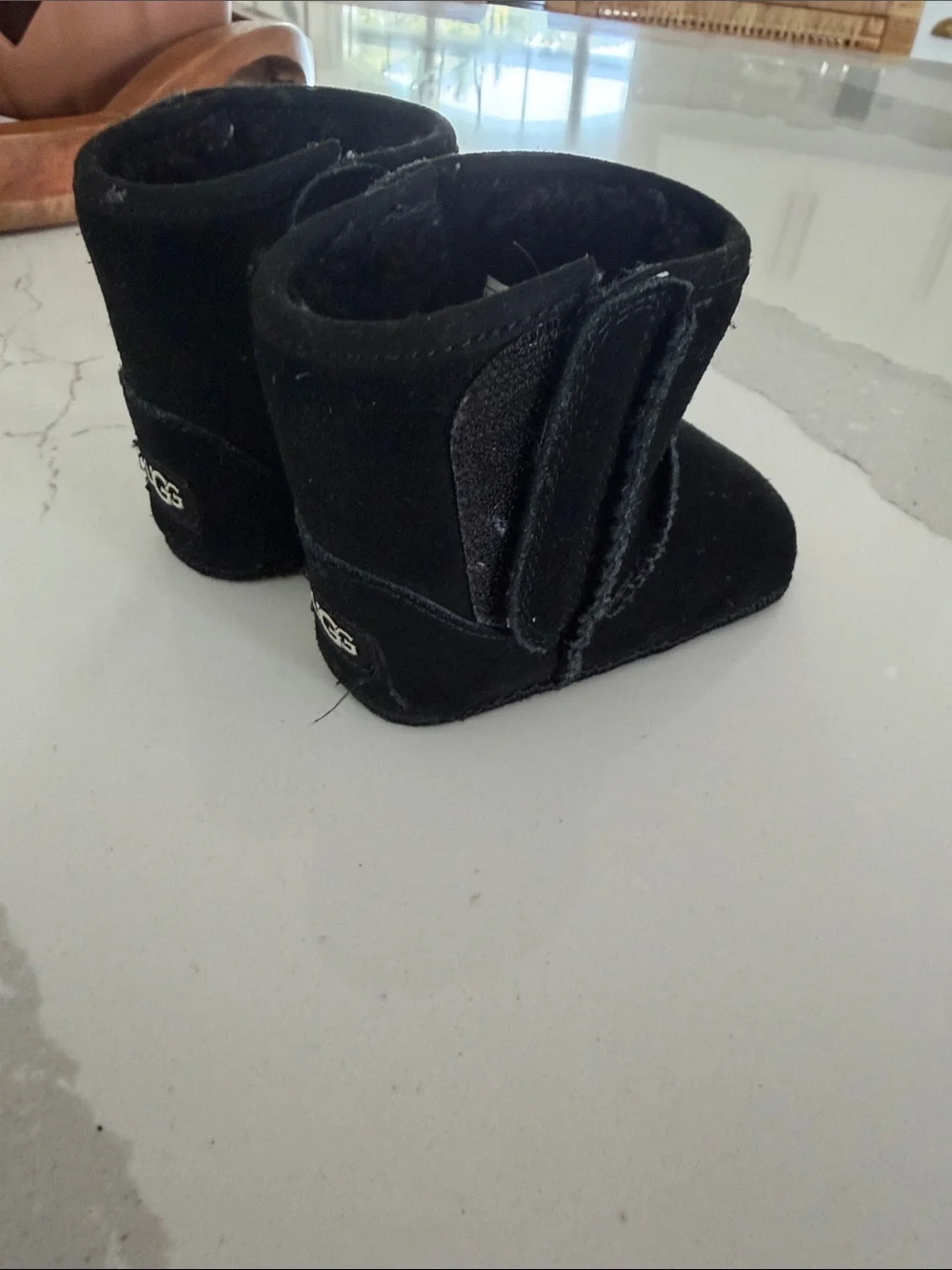 UGG soft black